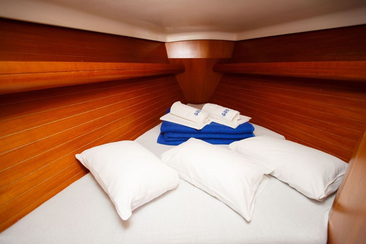 yacht_charter_croatia_elan_40_2003_id2988-5